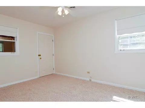 951 Pebble Dr, Wheeling, IL 60090 photo 7