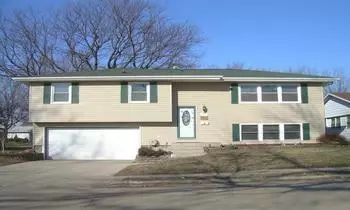806 E 19th St, Sterling, IL 61081 photo 1