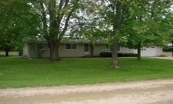 1623 Apache Dr, Dixon, IL 61021 photo 1