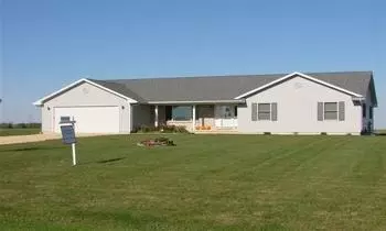 586 Penrose, Dixon, IL 61021 photo 1