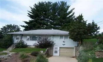 303 Oakland Ave, Morrison, IL 61270 photo 1