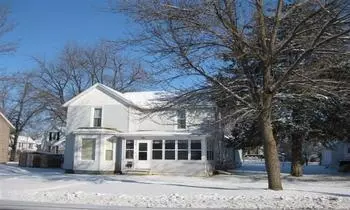 308 W Park St, Morrison, IL 61270 photo 1