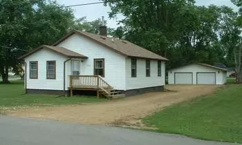 1823 W Ninth St, Dixon, IL 61021 photo 1