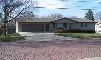 507 W Wall St, Morrison, IL 61270 photo 1