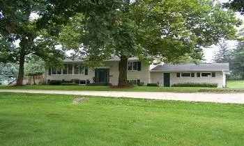 504 Fairway Dr, Morrison, IL 61270 photo 1