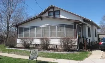 1019 W Second, Dixon, IL 61021 photo 1