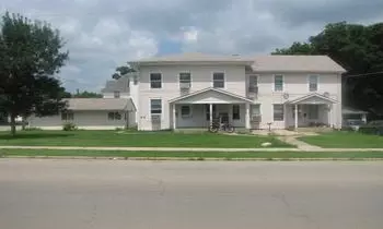 419 W Third St, Dixon, IL 61021 photo 1