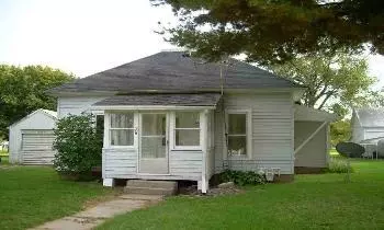 308 Booth St, Tampico, IL 61283 photo 1
