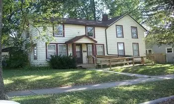 530 E Chamberlin, Dixon, IL 61021 photo 1