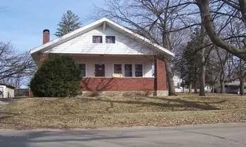 315 E Bradshaw, Dixon, IL 61021 photo 1