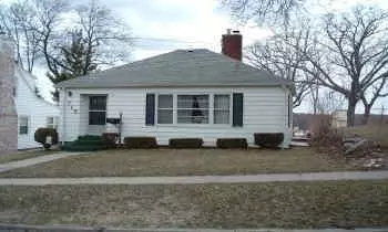 715 E Third St, Dixon, IL 61021 photo 1