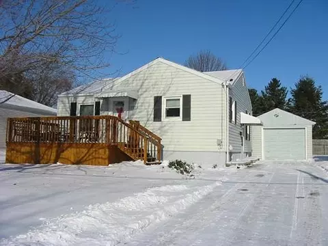 2725 Second St, Peru, IL 61354 photo 1