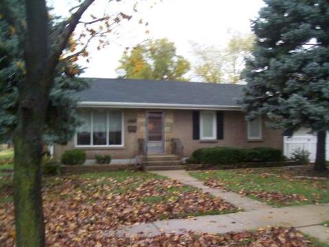 1541 Victoria Ave, Berkeley, IL 60163 photo 1