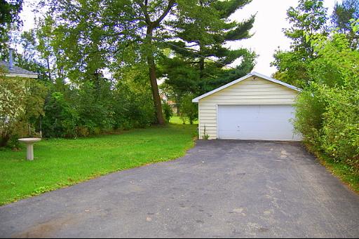 327 Pine St, Lockport, IL 60441 photo 12