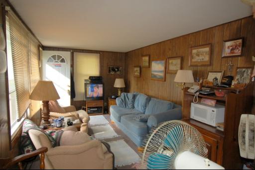 327 Pine St, Lockport, IL 60441 photo 4