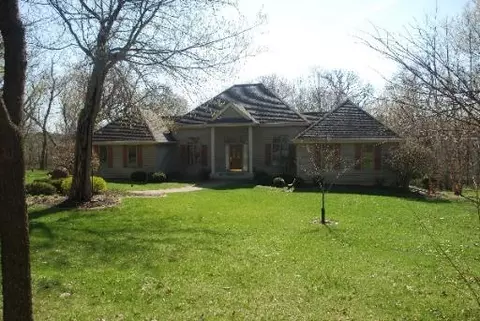 8577 Mccurry Rd, Roscoe, IL 61073 photo 1