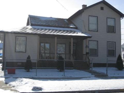 703 E Downer Pl, Aurora, IL 60505 photo 1