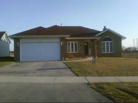 601 Bluebonnet Dr, Aurora, IL 60505 photo 1