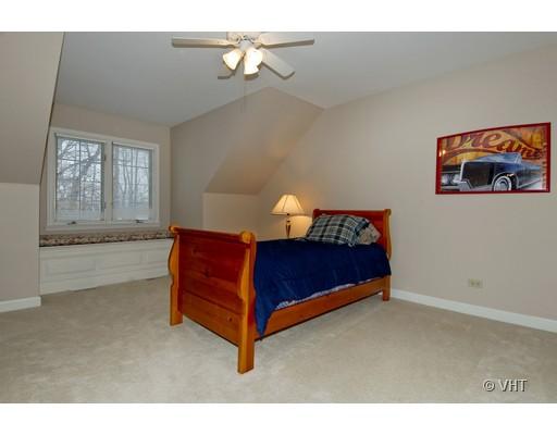 Undisclosed, Aurora, IL 60502 photo 13