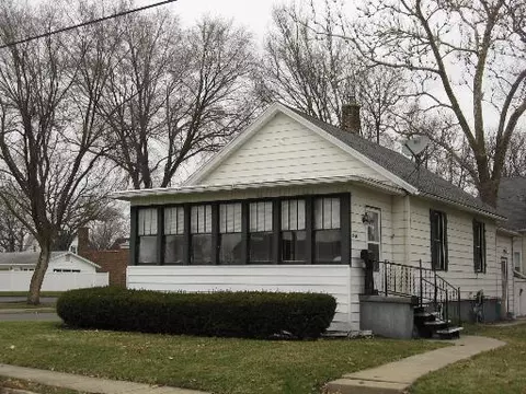 2029 6th St, Peru, IL 61354 photo 1