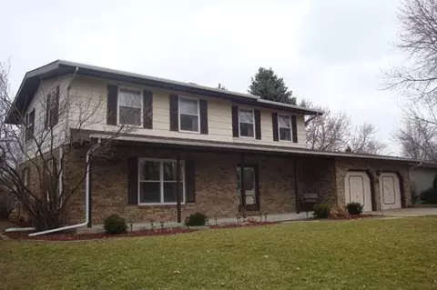22 Cambridge St, Spring Valley, IL 61362 photo 1