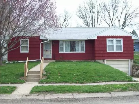 315 Depot St, Walnut, IL 61376 photo 1