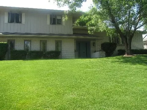 601 Briar Ln, Morris, IL 60450 photo 1