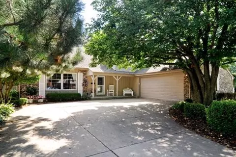 407 E Juniper Dr, Palatine, IL 60074 photo 1