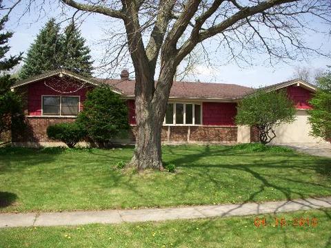 992 Stephen Ave, Elgin, IL 60123 photo 1