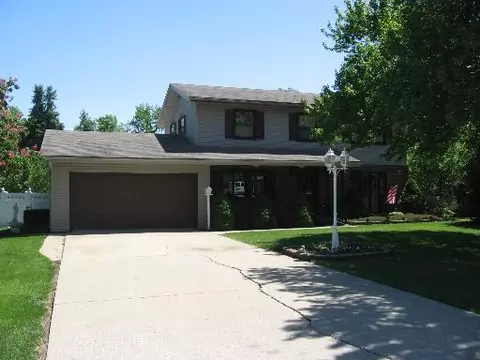 2554 E 269th Rd, Peru, IL 61354 photo 1