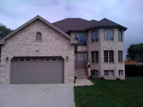 8517 Normandy Ave, Burbank, IL 60459 photo 1