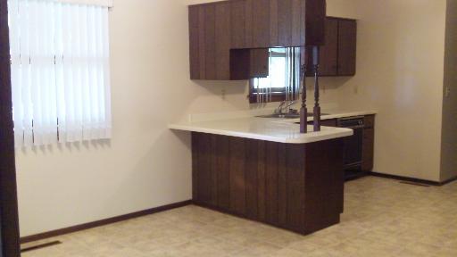1340 N Samara Ave, Kankakee, IL 60901 photo 5