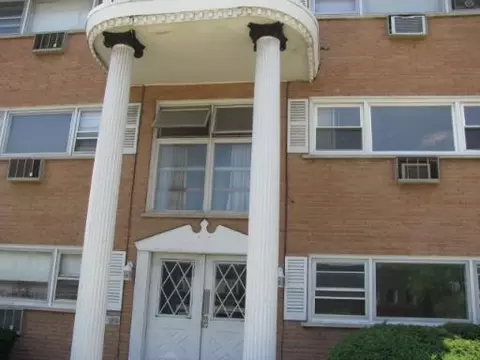 520 N Wolf Rd #101, Hillside, IL 60162 photo 1