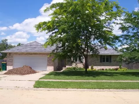 370 E Janet Dr, Braidwood, IL 60408 photo 1
