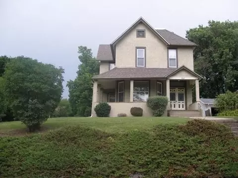 1627 First St, Peru, IL 61354 photo 1