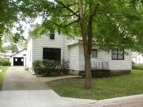219 E Campbell St, Ottawa, IL 61350 photo 1