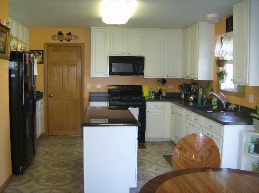 2035 Kennedy Dr, Mchenry, IL 60050 photo 4
