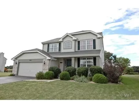 2103 Olde Mill Ln, Mchenry, IL 60050 photo 1