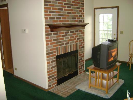 2103 Waverly Ln, Algonquin, IL 60102 photo 3