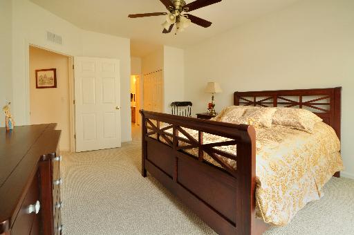 4228 Savoy Ln, Mchenry, IL 60050 photo 9