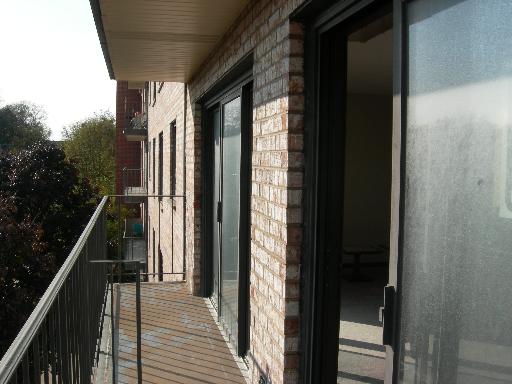 1660 E Thacker St #2B, Des Plaines, IL 60016 photo 3