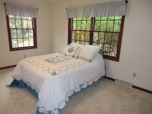 6907 Mason Hill Rd, Mchenry, IL 60050 photo 13