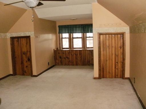 320 E First St, Spring Valley, IL 61362 photo 9