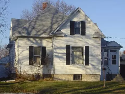 1523 8th St, Peru, IL 61354 photo 1