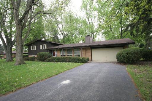 1807 Paula Ct, Dundee, IL 60118 photo 1