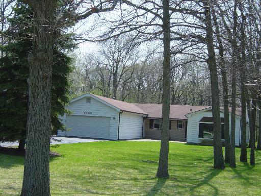 4565 Forest View Dr, Northbrook, IL 60062 photo 1