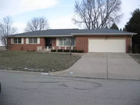 2427 15th St, Peru, IL 61354 photo 1