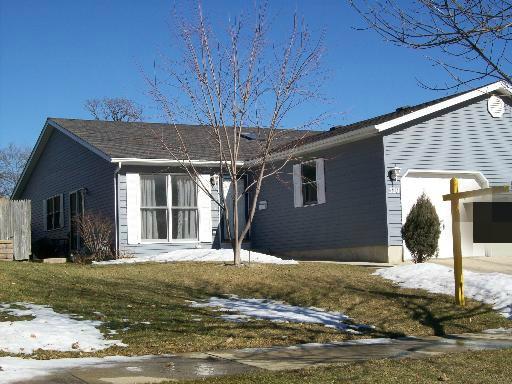 520 Columbia Ave, Elgin, IL 60120 photo 1