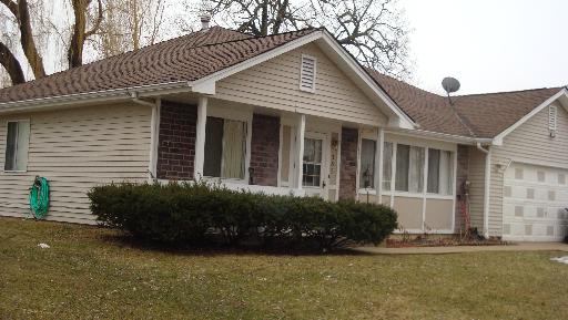 Undisclosed, Elgin, IL 60120 photo 2