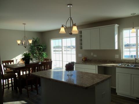 1875 Harbor Dr, Morris, IL 60450 photo 11